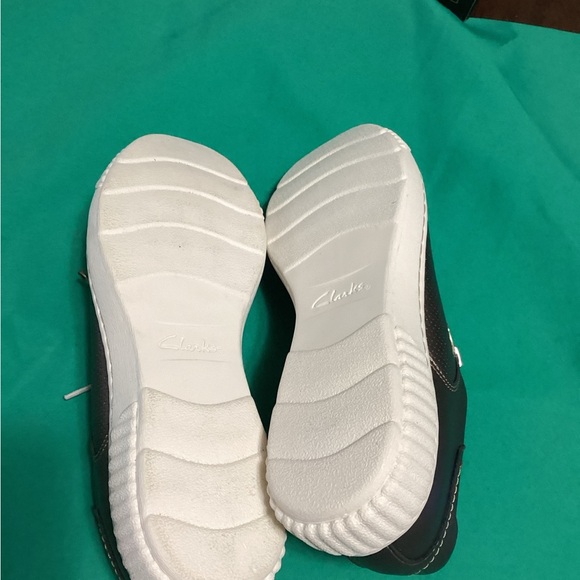 Clarks shoes - Picture 3 of 3